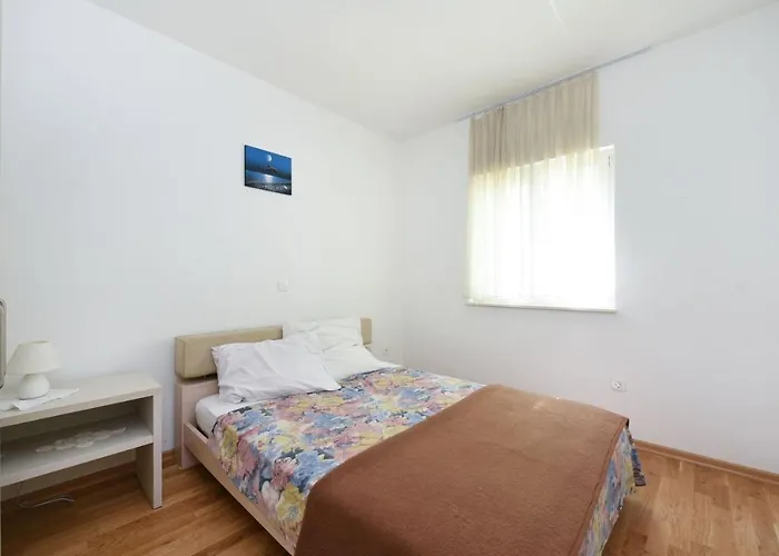 Apartments Bibinje By The Beach