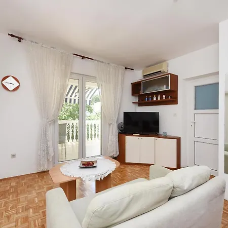 Apartments Bibinje By The Beach Exterior photo